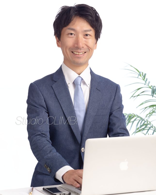 ビジネスプロフィール写真のスタジオ撮影見本