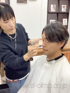 撮影用にヘアメイク